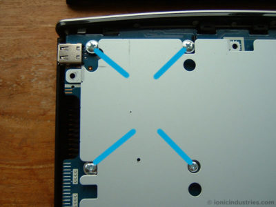 youview-box-hard-disk-drive-screws